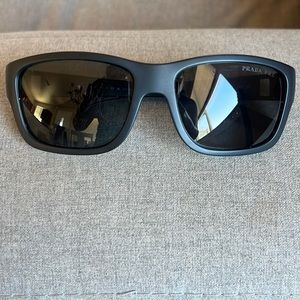 PRADA sport linea rossa SPS01W